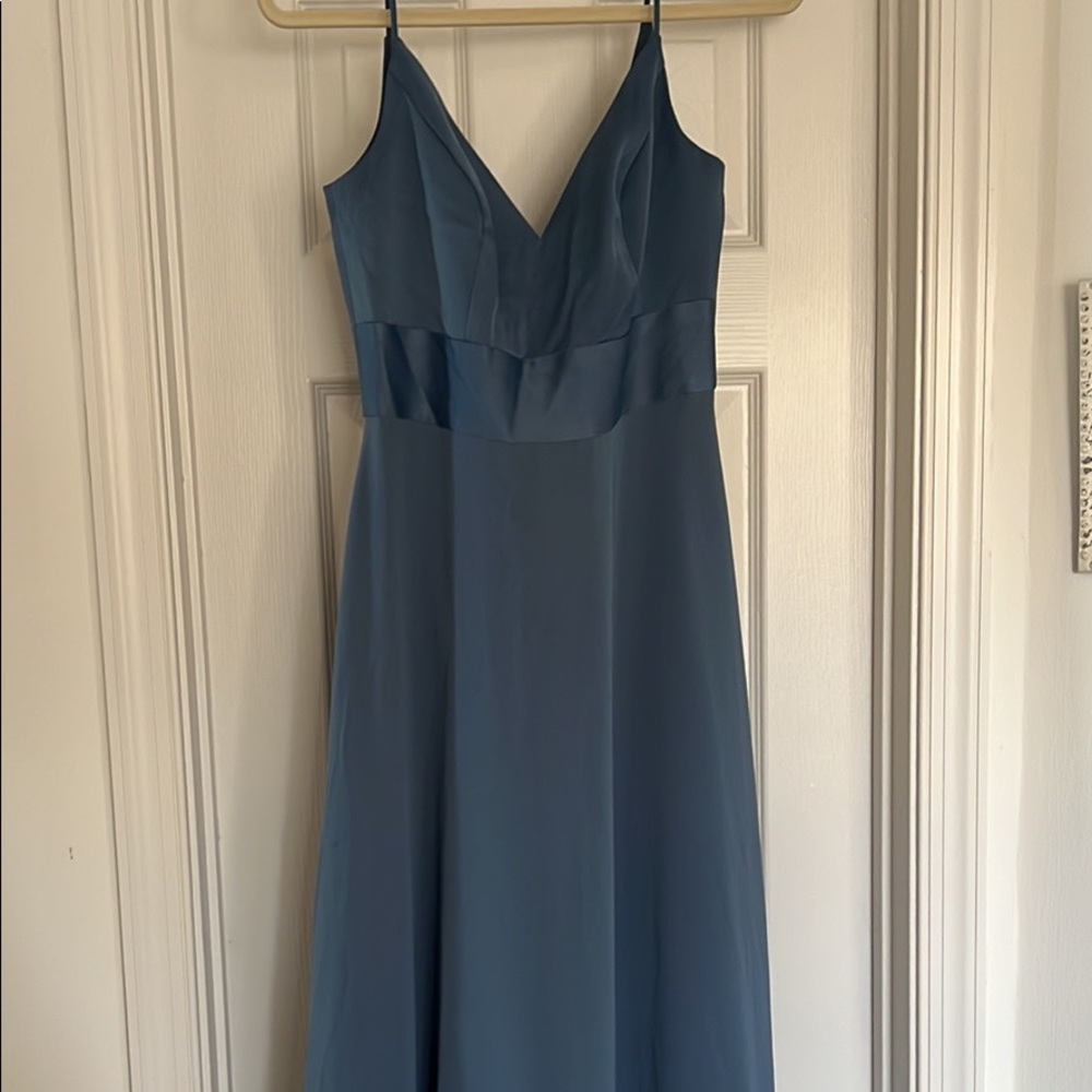 Worn once, unaltered. Size 6. Steel blue bridesmaid dress from David’s Bridal